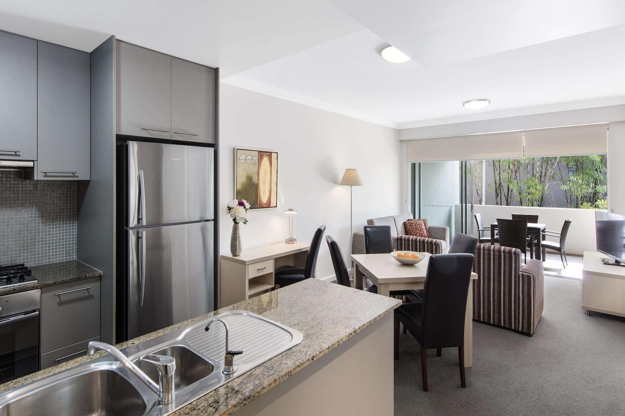 Oaks Brisbane Mews Suites Esterno foto