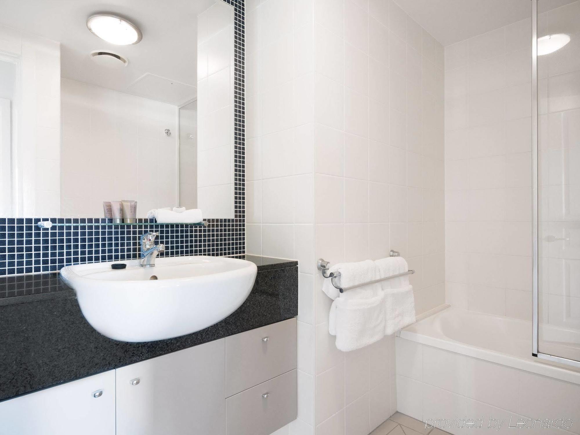 Oaks Brisbane Mews Suites Esterno foto