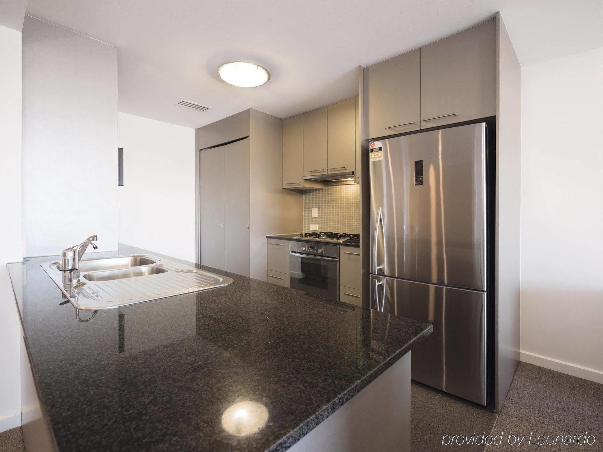 Oaks Brisbane Mews Suites Esterno foto