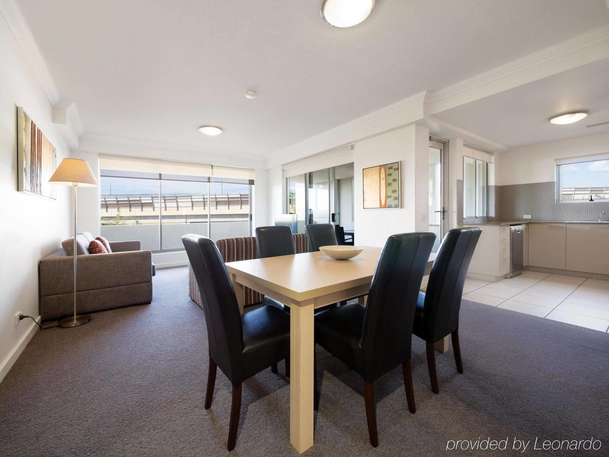 Oaks Brisbane Mews Suites Esterno foto