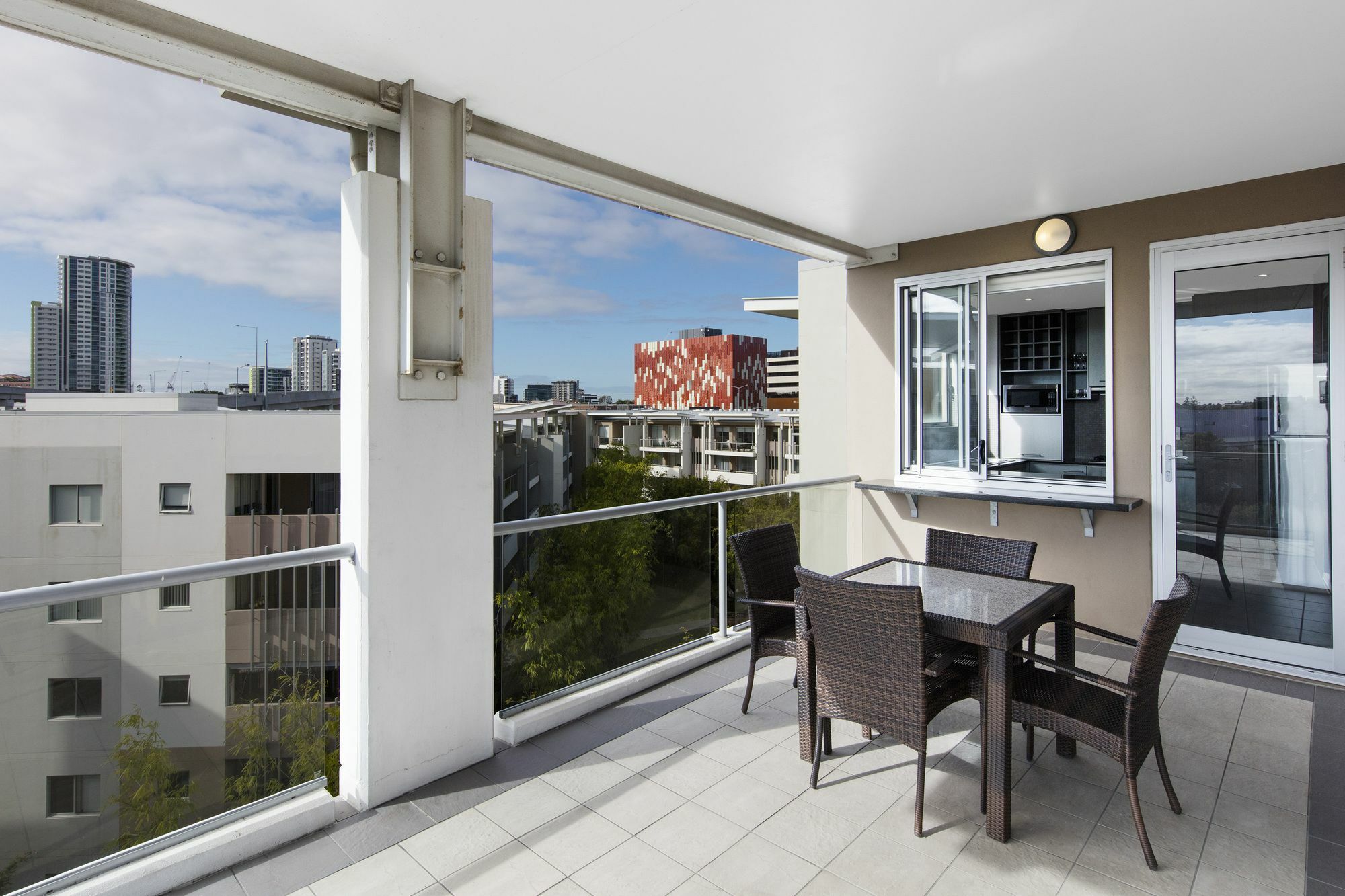 Oaks Brisbane Mews Suites Esterno foto